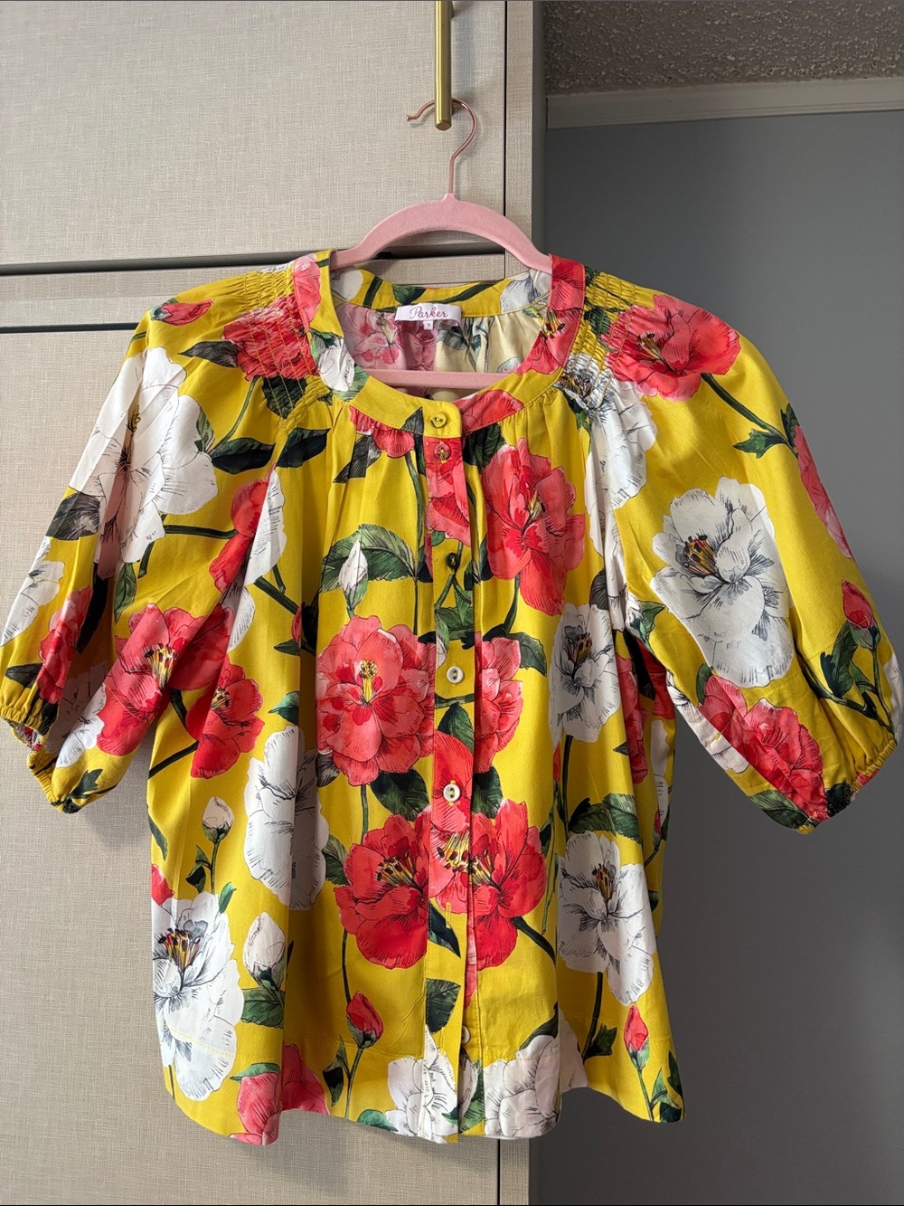 Parker size S floral blouse in Lemon.